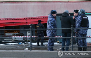 러 카페 폭발사고로 군사블로거 사망· 25명 부상…"폭약 사용"