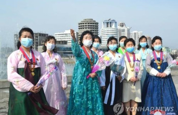 북한, 올바른 옷차림 강조…"사회주의생활양식 맞게 입어야"