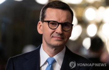 폴란드 총리 "우크라에 한국 포탄 지원하도록 바이든 개입해야"