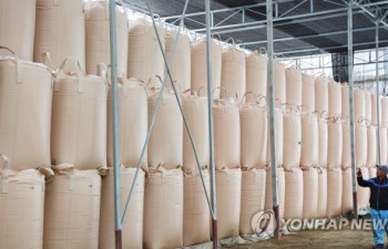 '과잉쌀 의무매입' 양곡관리법 국회 통과…'대통령 거부권' 주목