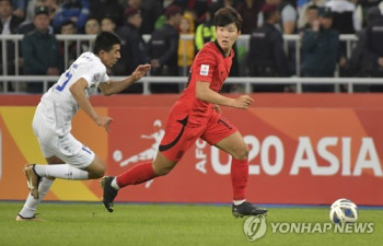 한국, U-20 아시안컵 축구 4강서 우즈베키스탄에 승부차기 패배