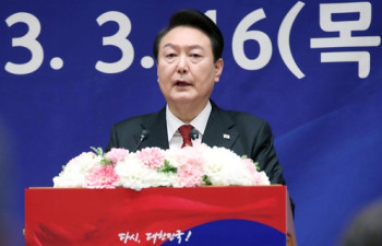 尹대통령, 재일동포 만나 "한일 관계의 가장 탄탄한 버팀목"