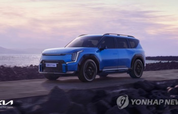 [서울모빌리티쇼] 기아, 첫 대형 전기 SUV EV9 실차 세계 최초 공개